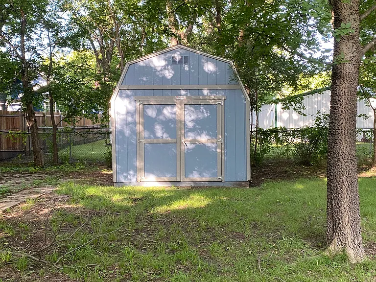 1331 S Travis St — Photo 18