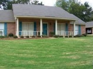 254 Foxdale Rd, Montgomery, AL 36109