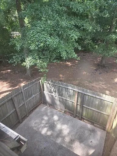 2206 Country Club Dr SE — Photo 3