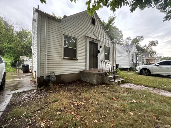 18468 Winthrop St, Detroit, MI 48235