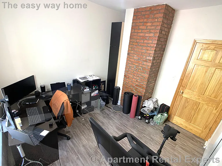 20 Radcliffe Rd — Photo 5