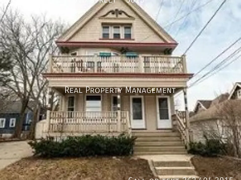 5613-5615 W Lloyd St #5613