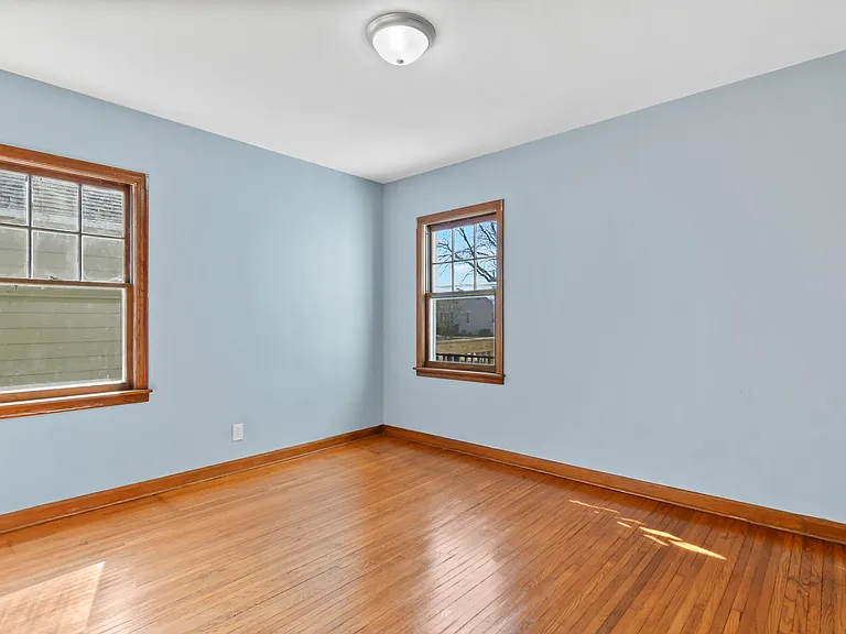 2636 S 7th St — Photo 13
