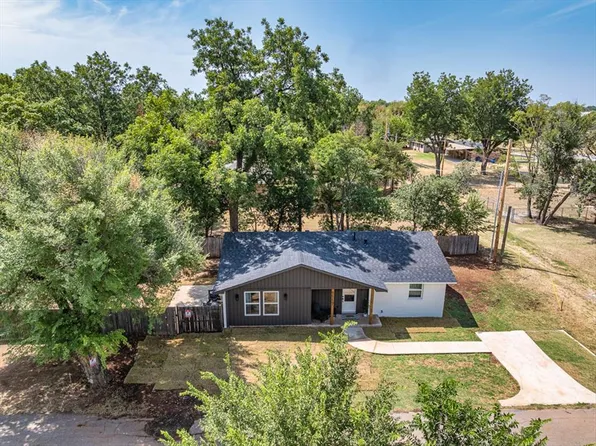 1117 Vermont St, Chickasha, OK 73018