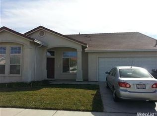 912 Hackett Rd, Ceres, CA 95307