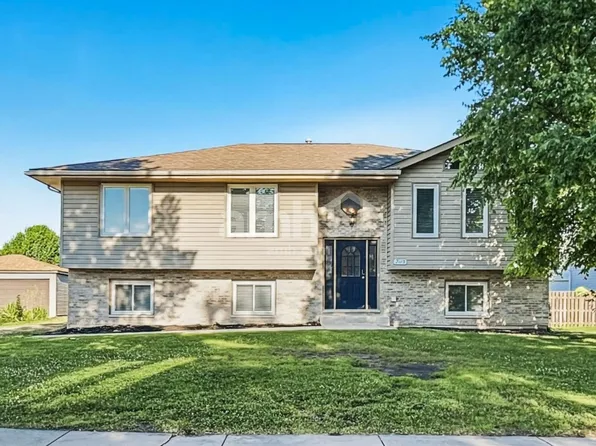 2113 Cumberland Dr, Plainfield, IL 60586