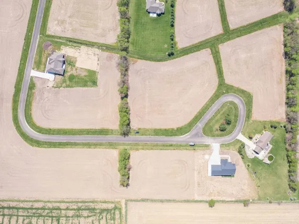 4484 E 2979th Rd, Newark, IL 60541