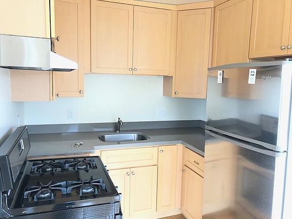 4th image of 15 Russia Ave APT 10
