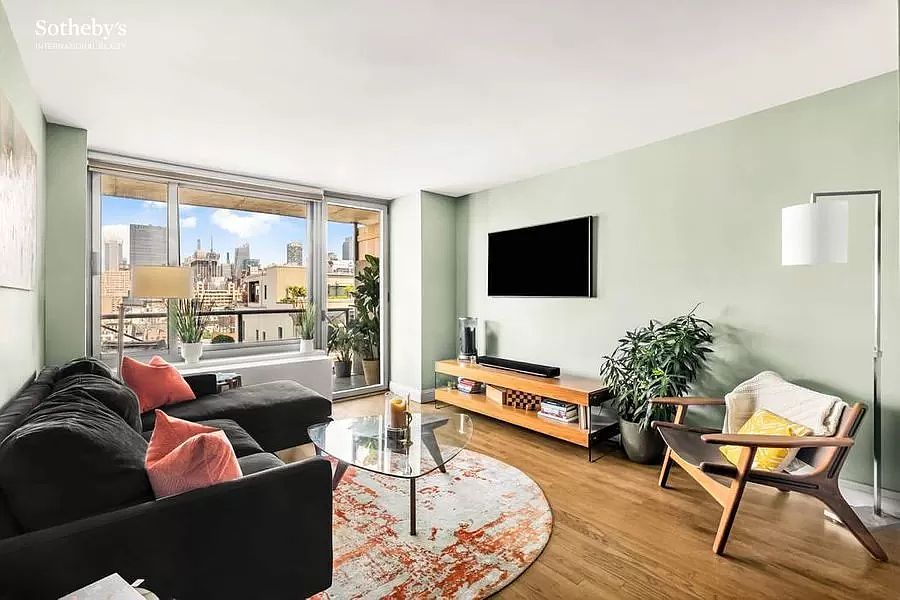 1st image of 270 W 17th St APT 14A