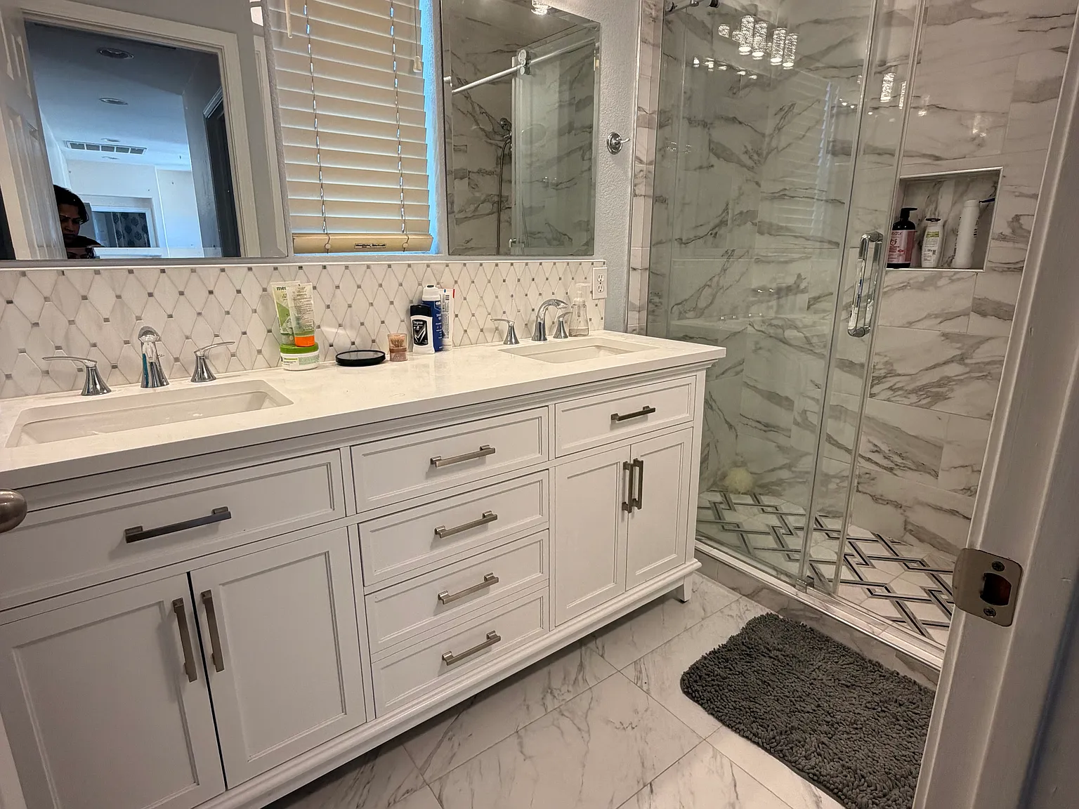 4 bed, 2.5 bath, 1989 sqft, $5,000 — Photo 4