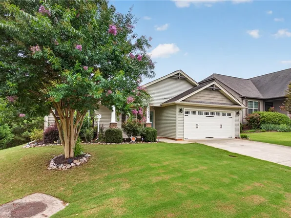 309 S Stonegate Dr, Seneca, SC 29678