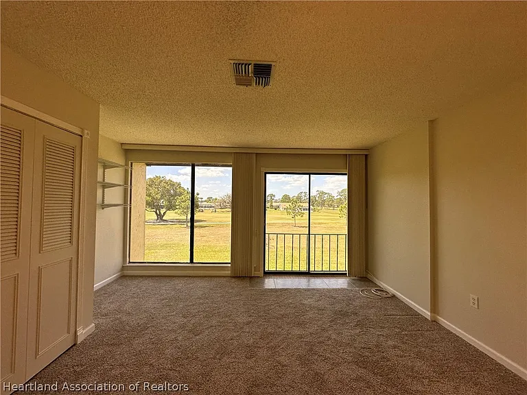 3847 Edgewater Dr — Photo 15
