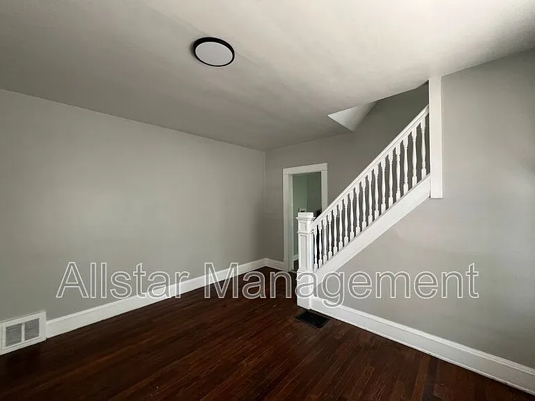 8201 Denison Ave #DENISON AVENUE 8201 — Photo 6