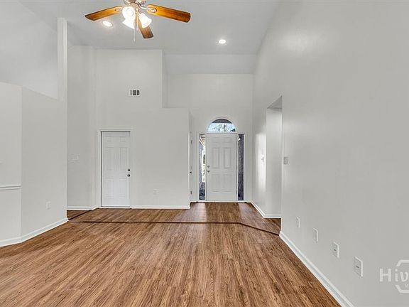 5th image of 127 Parkview Road