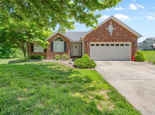1566 Maplewood Ct, Edwardsville, IL 62025