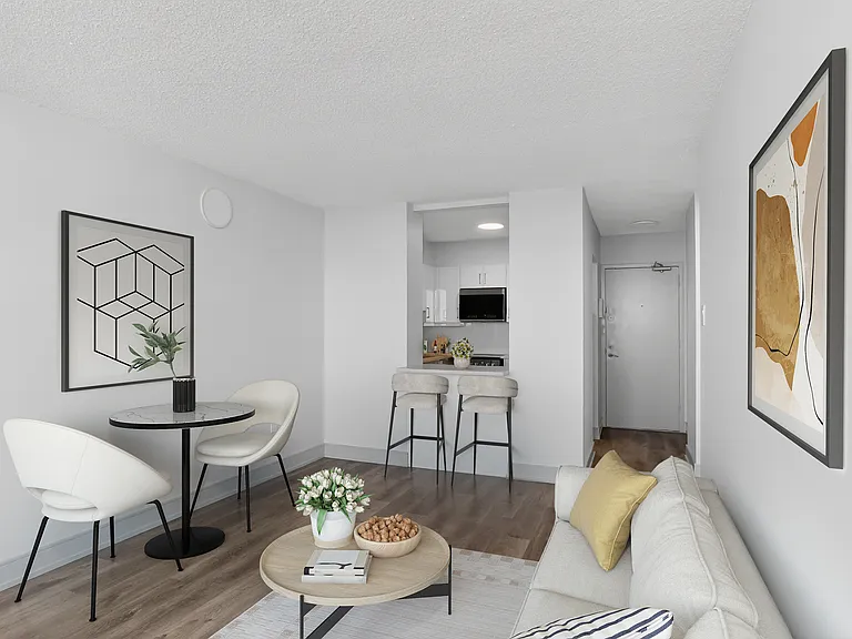 77 Davisville Ave — Photo 11