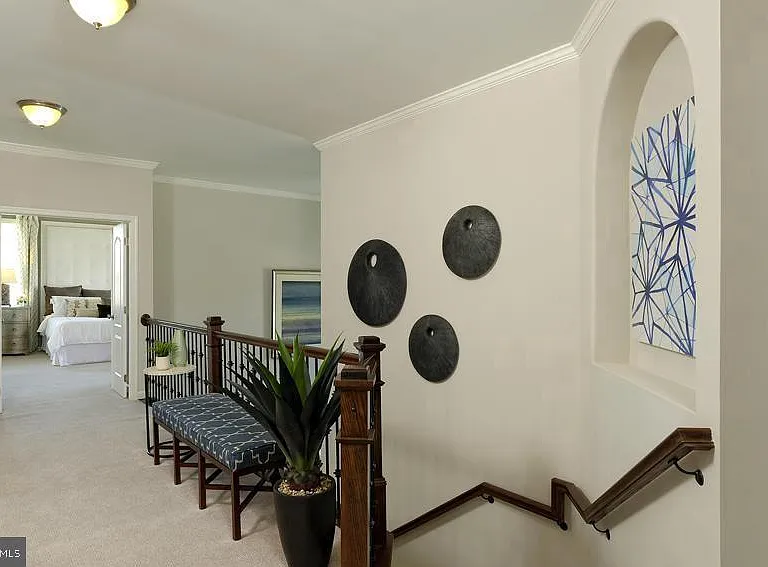 141 Coachman Cir — Photo 16