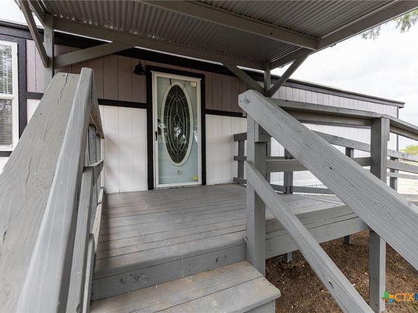 1023 Humble St, Freer, TX 78357