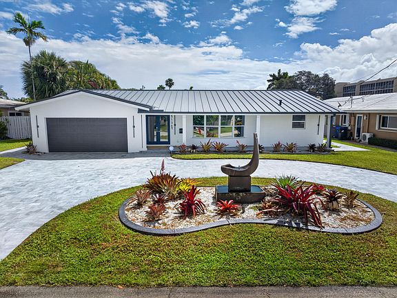 2nd image of 5136 NE 26th Avenue