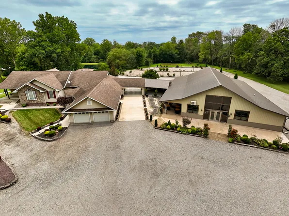 4600 Ava Rd, Murphysboro, IL 62966