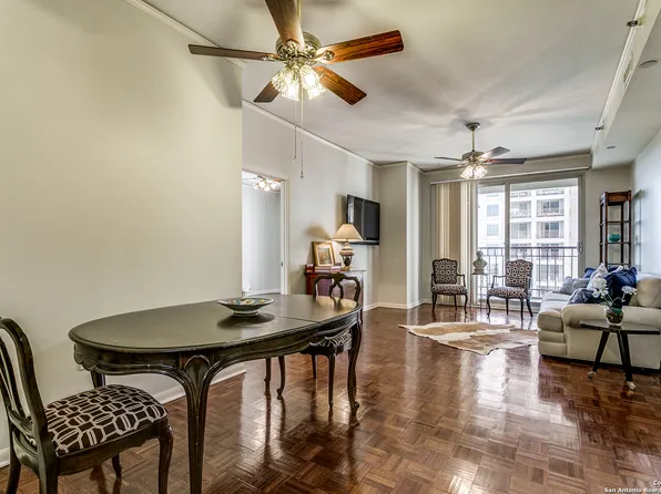 1 TOWERS PARK LN #914, San Antonio, TX 78209