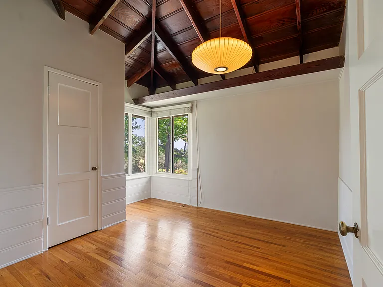 229 Glenullen Dr — Photo 23