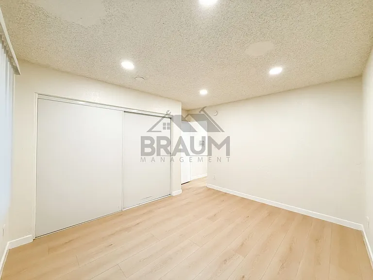 4636 LAUREL CANYON, LLC — Photo 24