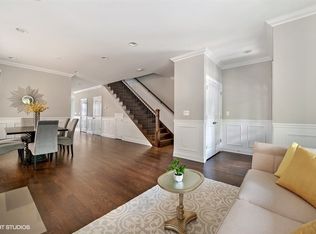 3742 W Addison St, Chicago, IL 60618