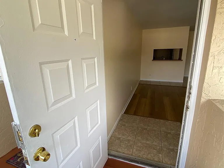 848 Twin Lakes Dr #19-G — Photo 16