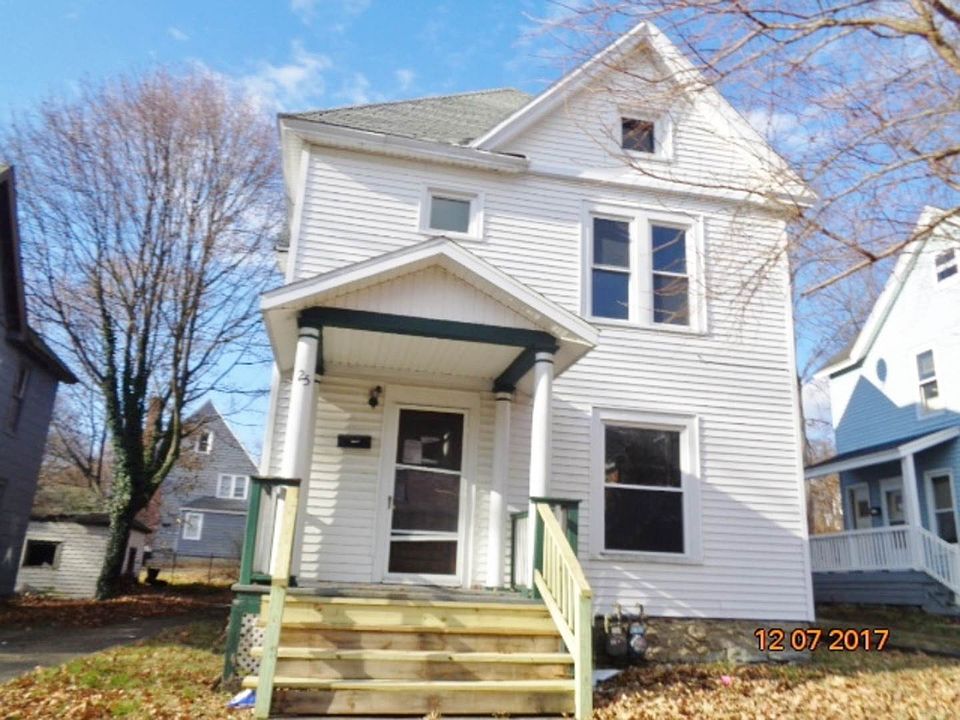 1st image of 25 Sturges St