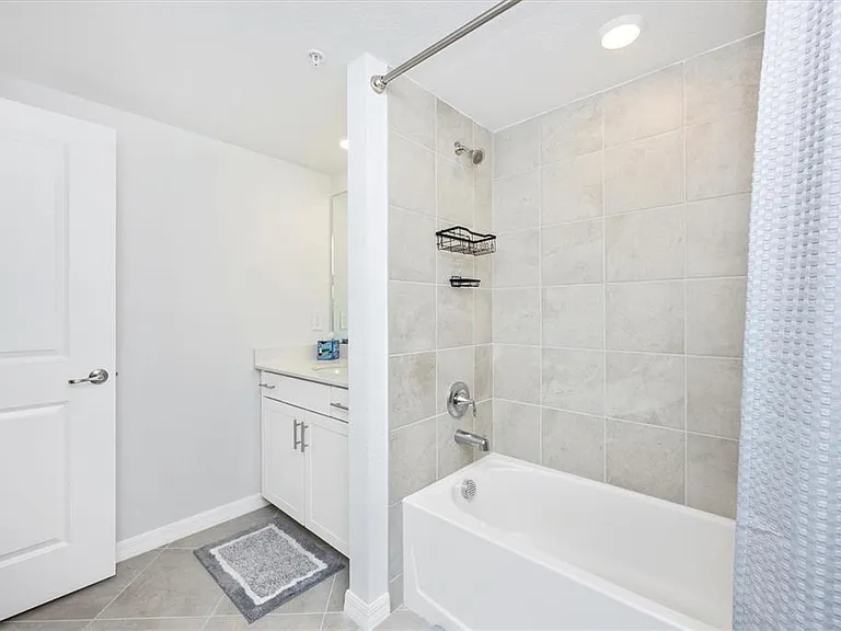 12640 Radiance Ct #101 — Photo 34