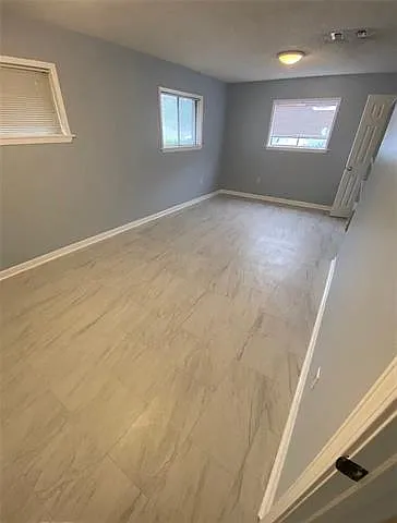 388 Helis Dr — Photo 9