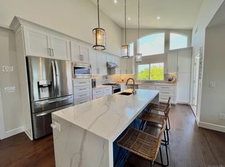 10133 Cliffwood Dr, La Mesa, CA 91941