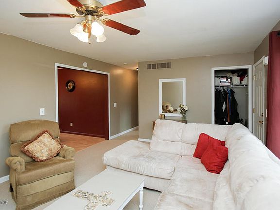 12392 south 39th st-105