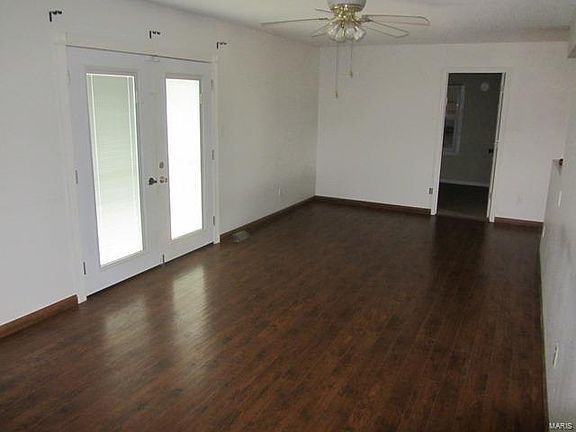 3rd image of 13061 Lynnwood Ln