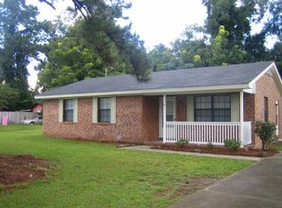 9 Apple Rd, Castle Hayne, NC 28429