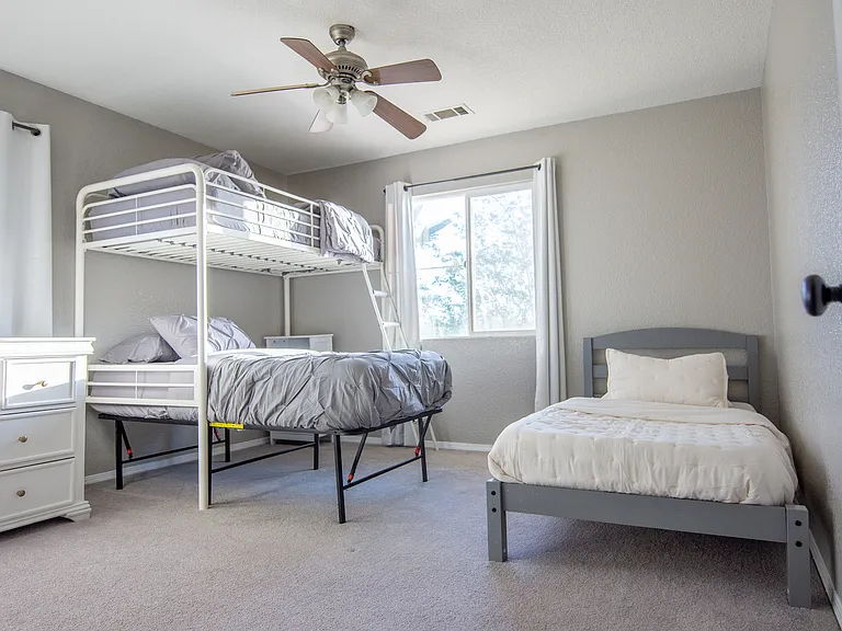 44310 Apache Plume St — Photo 21
