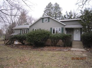 27008 100th St, Trevor, WI 53179