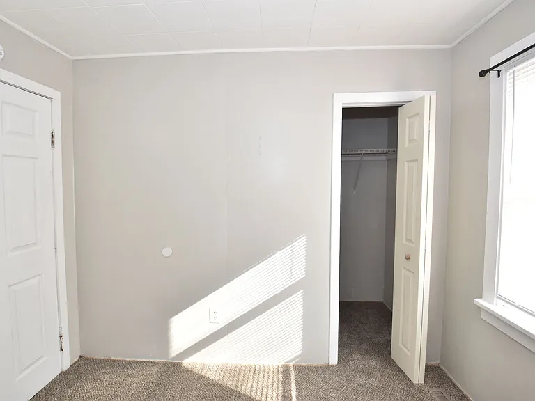 1918 N Byrkit Ave — Photo 11