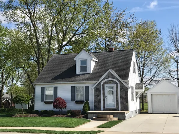 750 E Main St, Versailles, OH 45380