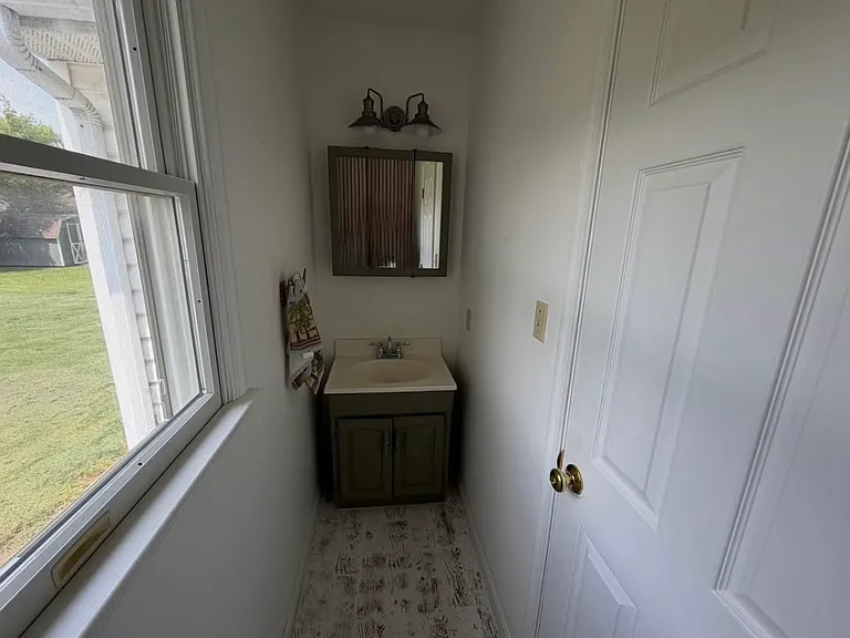 8337 Colony Cir — Photo 7