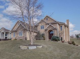 712 Rinpoche Ln, Oregon, WI 53575