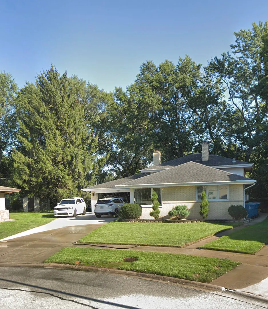 16443 Maryland Ave photo 1