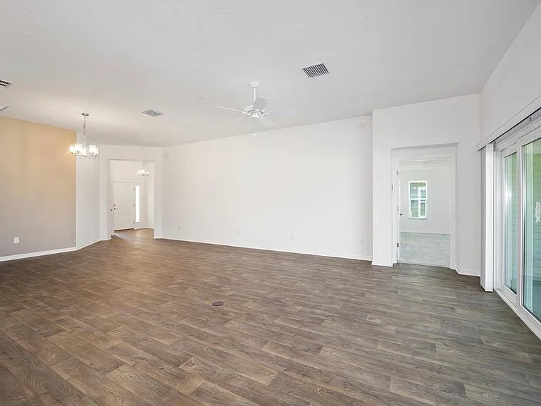 634 Mincey Loop — Photo 6