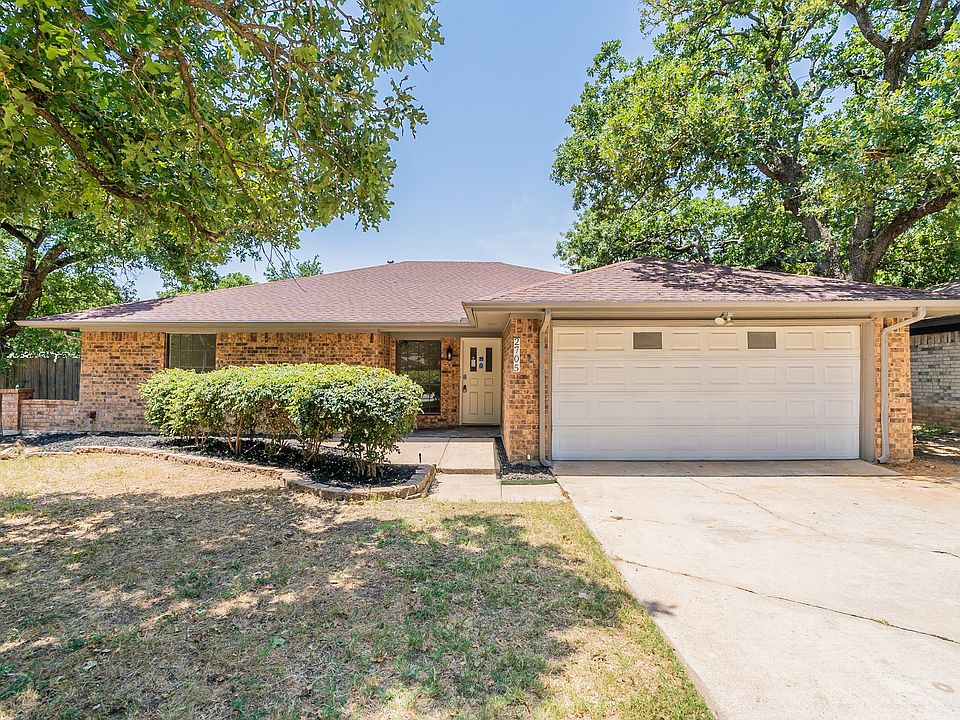 1st image of 2705 Meadow Grn