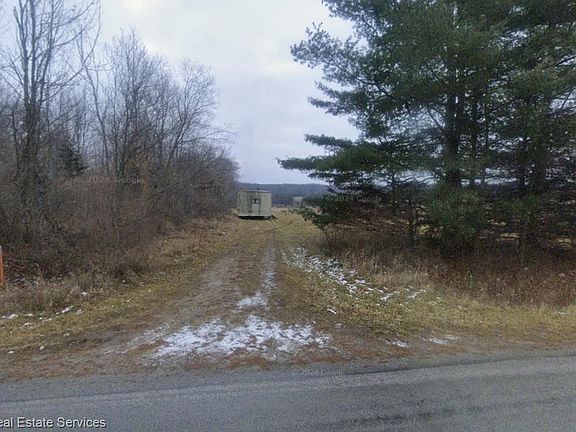 3rd image of 4771 E County Line Rd