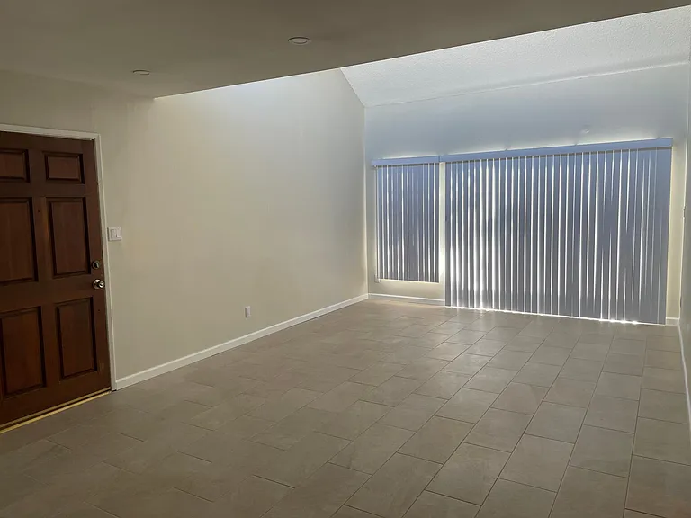 5700 Etiwanda Ave #240 — Photo 14