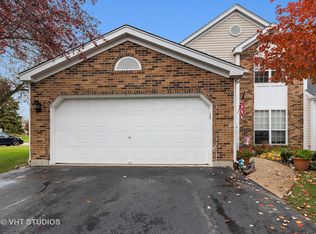 1894 Buckeridge Ct, Gurnee, IL 60031