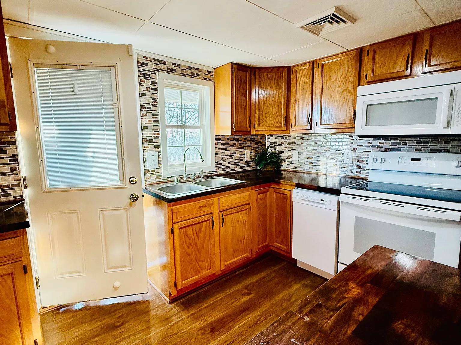 2 bed, 790 sqft, $1,397 — Photo 4