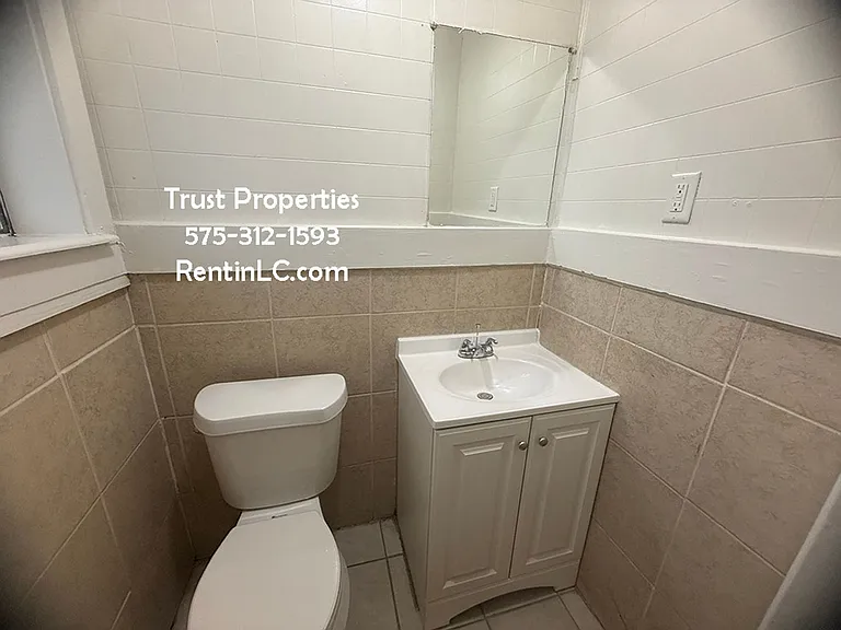920 Texas Ave — Photo 5